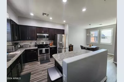 1822 N 77th Glen, Phoenix, AZ 85035 - Photo 5