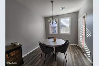 1822 N 77th Glen, Phoenix, AZ 85035 - Photo 7