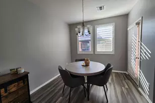 1822 N 77th Glen, Phoenix, AZ 85035 - Photo 7