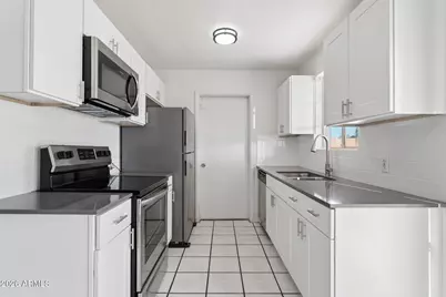 4505 W Crittenden Lane, Phoenix, AZ 85031 - Photo 7