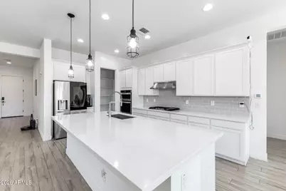 10207 E Strobe Avenue, Mesa, AZ 85212 - Photo 9