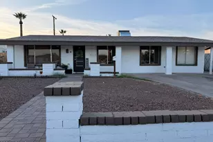 2656 N 48th Ln, Phoenix, AZ 85035 - Photo 1