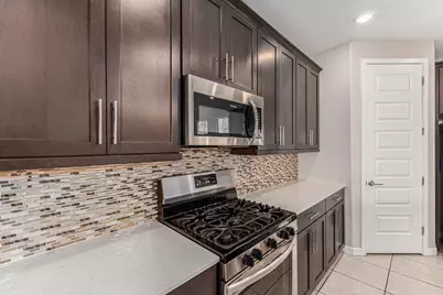 1015 E Thompson, Chandler, AZ 85286 - Photo 11