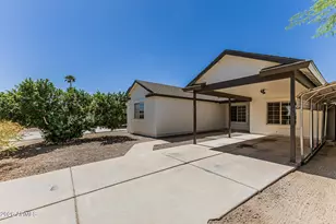 18042 N 41st St, Phoenix, AZ 85032 - Photo 1