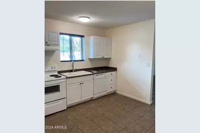 1420 E Brown Street #B, Phoenix, AZ 85020 - Photo 3