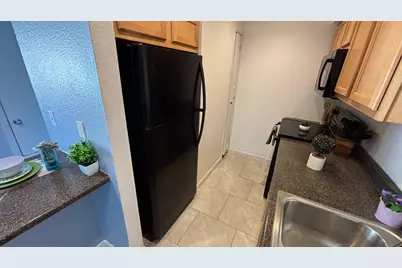 1130 E Butler Drive #Apt B4, Phoenix, AZ 85020 - Photo 7