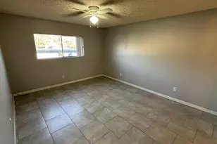 1130 E Butler Dr, Phoenix, AZ 85020 - Photo 9