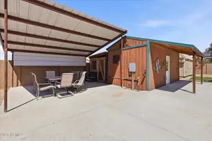 9301 W Debbie Ln, Arizona City, AZ 85123 - Photo 37