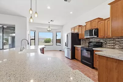 9301 W Debbie Lane, Arizona City, AZ 85123 - Photo 5