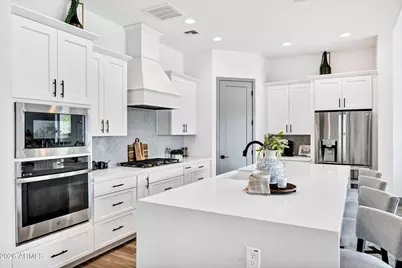 21333 W Hillcrest Boulevard, Buckeye, AZ 85396 - Photo 7