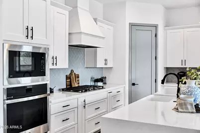 21333 W Hillcrest Boulevard, Buckeye, AZ 85396 - Photo 13