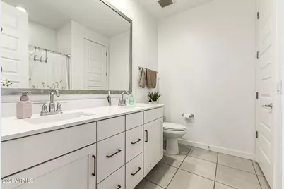 16429 W Saguaro Park Lane, Surprise, AZ 85387 - Photo 31