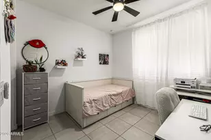 16429 W Saguaro Park Ln, Surprise, AZ 85387 - Photo 27