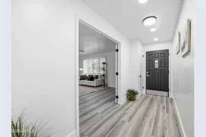 1010 E 6th Place, Mesa, AZ 85203 - Photo 5