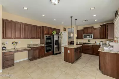 265 W Blue Lagoon Drive, Casa Grande, AZ 85122 - Photo 9