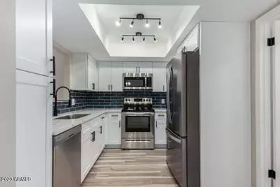 742 W Duke Drive, Tempe, AZ 85283 - Photo 5