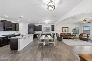 10737 W Rowel Rd, Peoria, AZ 85383 - Photo 11