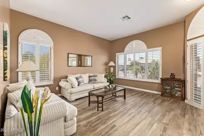 19215 N Coyote Lakes Parkway, Surprise, AZ 85378 - Photo 9