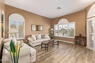 19215 N Coyote Lakes Pkwy, Surprise, AZ 85378 - Photo 9