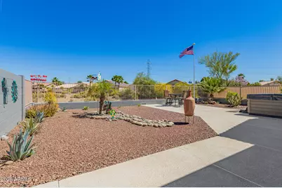19215 N Coyote Lakes Parkway, Surprise, AZ 85378 - Photo 39