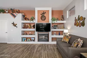 19215 N Coyote Lakes Pkwy, Surprise, AZ 85378 - Photo 17