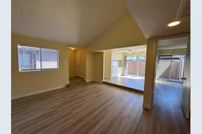 813 S Casitas Drive #Apt C, Tempe, AZ 85281 - Photo 1