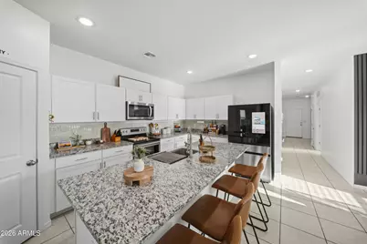 9505 W Illini Street, Tolleson, AZ 85353 - Photo 5