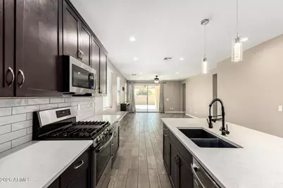 13335 W Briles Road, Peoria, AZ 85383 - Photo 7