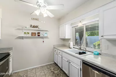 13220 N 109th Avenue, Sun City, AZ 85351 - Photo 5