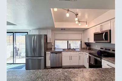 16063 N 26th Avenue, Phoenix, AZ 85023 - Photo 11