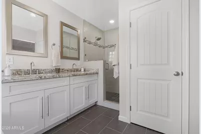 3001 N 43rd Place, Phoenix, AZ 85018 - Photo 25