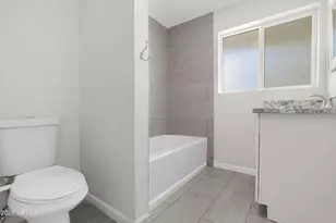 3001 N 43rd Pl, Phoenix, AZ 85018 - Photo 35