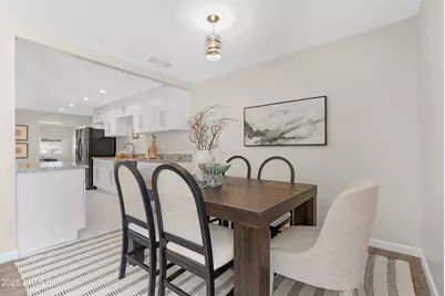 3001 N 43rd Place, Phoenix, AZ 85018 - Photo 15