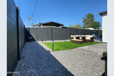 386 W Fairview Street, Chandler, AZ 85225 - Photo 13