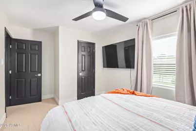 386 W Fairview Street, Chandler, AZ 85225 - Photo 7