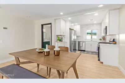 386 W Fairview Street, Chandler, AZ 85225 - Photo 5