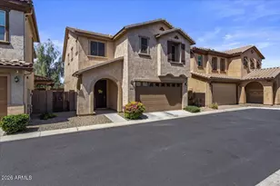 4628 E Tierra Buena Ln, Phoenix, AZ 85032 - Photo 3