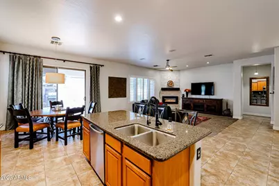 3673 S Soho Lane E, Chandler, AZ 85286 - Photo 13