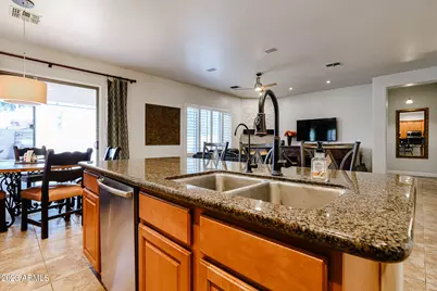 3673 S Soho Lane E, Chandler, AZ 85286 - Photo 11