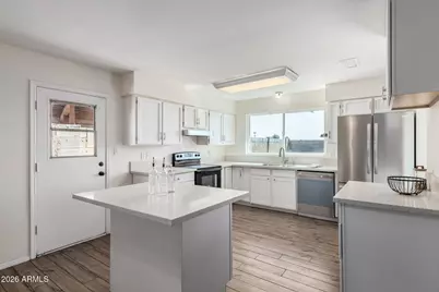 1525 S Chestnut Circle, Mesa, AZ 85204 - Photo 13