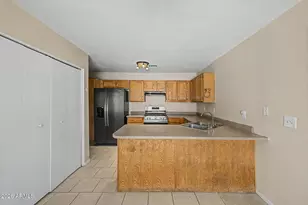 7615 W Turquoise Ave, Peoria, AZ 85345 - Photo 11