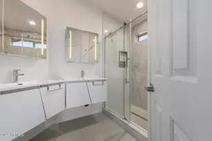 4043 E Meadow Dr, Phoenix, AZ 85032 - Photo 7