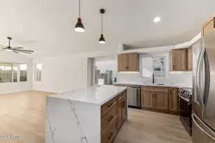 2131 E Rockwood Dr, Phoenix, AZ 85024 - Photo 13