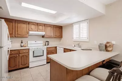 4303 E Cactus Road #403, Phoenix, AZ 85032 - Photo 9