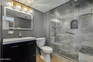 207 W Clarendon Ave, Phoenix, AZ 85013 - Photo 11