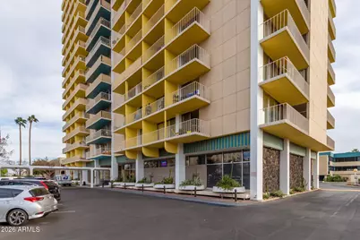 207 W Clarendon Avenue #16E, Phoenix, AZ 85013 - Photo 1
