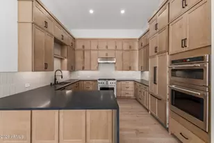 7363 E Turquoise Ave, Scottsdale, AZ 85258 - Photo 9