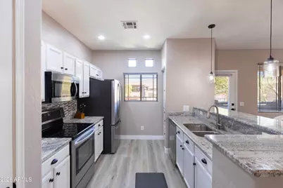 11500 E Cochise Drive #2011, Scottsdale, AZ 85259 - Photo 5