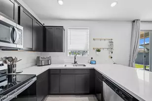 419 N 110th Dr, Avondale, AZ 85323 - Photo 11