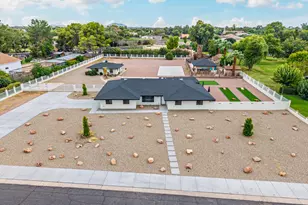 803 E Melody Dr, Gilbert, AZ 85234 - Photo 123